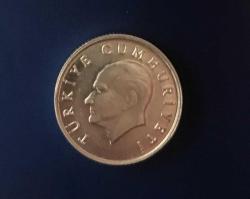 1986 CUMHURİYET MADENİ PARALARI 10 LİRA  ÇİLLL