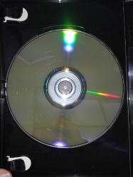 Dvd Harry Potter and the Order of the Phoenix Two-Disc Special Edition. Dvd Harry Potter ve Zümrüdüanka Yoldaşlığı İki diskli özel sürüm. Orijinal. Karton kutulu ve kitapçıklı. Türkçe desteği yok. Diller İngilizce ve Almanca. 2 disk. Diskler 10 üzerinden 9 ve 9.5 çok iyi durumda, sorunsuz çalışıyor. koleksiyonluk.