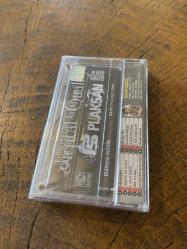 MÜSLÜM GÜRSES - ARKADAŞIM - KASET (JELATİNİNDE)