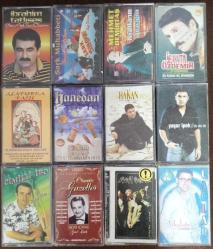TÜRKÇE KASETLER 12 ADET TOPLU SATILIKTIR FİYATI:1100 TL.