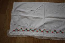 KANAVİÇE İŞLEMELİ KARYOLA ETEĞİ  *  50 - 170 CM