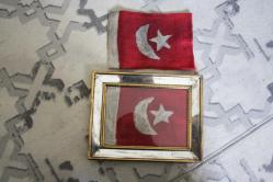 LOT.1 » Tarih Meraklılarına: Osmanlı Askeri Göğüs Arması (Eskitme Dokulu)   ARKASI MÜHÜRLÜ (LOT4