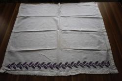 APLİKELİK KANAVİÇE İŞLEMELİ YASTIK  *  85 - 90 CM