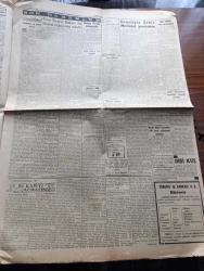 Cumhuriyet Gazetesi -  Turkish Newspaper - 3 Temmuz 1949 - köylüye makine yazan Nadir Nadi Başmakale - hububat darlığına dair iki bakanın demeçleri - Tito Amerika'dan borç para talep etti - Türkiye en pahalı memleket - Yeni ticaret Bakanı Vedat Dicleli dış ticaret rejimimizi anlattı - gençliğin şehir meclisini protestosu fotoğraf - Sabahattin Ali davasının dünkü duruşması - Bulgar başbakanı Dimitrov öldü - İstanbul'da yaptırılmak istenen 500 odalı otel meselesi - Kuleli Askeri lisesinin 104. Yıldönümü kutlandı fotoğraf - Ağrı dağı'nda Nuh'un gemisini aramak için İstanbul'a gelen 4 kişilik Amerikan heyeti - haftanın şakaları yazan Burhan Felek - Dıhki ile Bükai yazan Falih Rıfkı Atay - Celal Bayar'ın Ege seyahati - mevsimin ilk yüzme müsabakaları yapıldı - otomobil yarışları bugün yapılıyor - İstanbul Ankara boks müsabakalarının neticeleri - İstanbul köprüleri yazan Haluk Yusuf Şehsuvaroğlu - Perihan Altındağ Sözeri ve Müzeyyen Senar Cağaloğlu Çiftesaraylarda - Suzan Yakar Rutkay