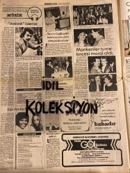 MERHABA GAZETESİ - DOĞUM GÜNÜ HEDİYESİ (TURKİSH - NEWSPAPER) - 1 ŞUBAT 1982 - SAYI : 134 - TAM TAKIM 12 SAYFADIR -Müjde Ar-Atilla Özdemiroğlu-Sinan Özer-Ayşen Gruda-Şener Şen-Hakkı Çağdaş-Nükhet Duru-Erkan Özerman-Selim Soydan-Melek Koçyiğit-Hülya Koçyiğit-Faruk Erbaşlı-Zeki Müren-Cengiz Özer-Hülya Süer-Tahir Demircan-Ahmet Mustafa-Sevda Karaca-Füsun Önal-Nükhet Duru-Neco-Harika Avcı-Sevim Tuna-Prenses Banu-Ersan Erdura-Saadet Sun-Ahu Tuğba-Suna Yıldızoğlu-Ayşen Cansel-Asım Ekren-Zerrin Özer-Ümit Besen-Coşkun-Ahmet Özhan-Arzu Okay-Azra Balkan-Ömer Şerif-Ursula Andress-Fabio Testi-John Derek-Jean Paul Belmondo-Femi Benussi-David Carradine-Laura Antonelli-Naim Talu-Hamit Belli-Alp Artun-Aziz Sentürk-Aykut Akıncılar-Mehmet Sıdıkoğlu-Serpil Nisel-Serdar Pani-Nejat Devir-Altan Akkuş-Mehmet Kütükçü-Ayhan Atar-Cüneyt Seyman-Hayrettin Karaisapahi-Halil Aybars-Ayhan Çevik-Ercan Acar-Hakan Trasin-Aytun Erol-Emre Sümer-İsmail Tezok-Süleyman Alkim-Erdem Keskin-Özer Altay-Bahattin Atak-Ferdi Tayfur
