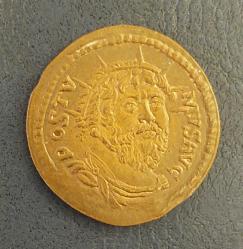 Almanya, Galyalı Postumus Aureus Temalı Hatıra Para-Madalyon. Neumarkt'taki Kreis Tasarruf Bankasınınn 50. Yıl Dönümü İçin Özel Sikke Tarzında Basılmış. (Pirinç) 1970'lerden.