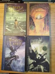 PERCY JACKSON VE OLİMPOSLULAR 4 KİTAP / 1- ŞİMŞEK HIRSIZI 2- CANAVARLAR DENİZİ 3- TİTANIN LANETİ 5- SON OLİMPOSLULAR