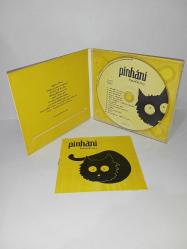 Cd Pinhani Kediköy albümü. Orijinal. Dinlemeyi etkilemeyen yoğun çizikler var. baştan sona sorunsuz çalışıyor