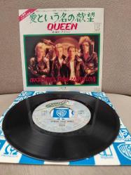 Queen  –   Crazy Little Thing Called Love  - 1979  Japonya  Basım 45lik Plak