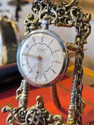 İsviçre Köstekli Saat