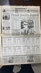 02 ŞUBAT 1999 - FOTOMAÇ SPOR GAZETESİ - TURKISH NEWSPAPER - DOĞUM GÜNÜ /HEDİYESİ - EKSİKSİZ TAM TAKIM GAZETELERİ - GALATASARAY - HAGI - AZİZ YILDIRIM - BECALI - SÜREN - SERGEN - HÖGH - KEMAL - SAFFET - SELAHATTİN - SELÇUK YULA - CENK KORAY - TOSHACK - ERTUĞRUL - OHEN - RIDVAN - YASİN - DEL SOLAR - TAYFUR  FLAŞ - TARAFTAR - SPOR SEVGİ BARIŞ VE DOSTLUKTUR - PARA KRİZİ - TRANSFER - 5.YABANCI KARARI - HAKSIZ REKABET - DOĞU’YA YATIRIM - ÖZELEŞTİRİ - TAM GÜVENCE - YENİ İKİLİ - BEŞİKTAŞ’IN SAYFASI - GÖZDAĞI - FIRTINALAR KOPARTTI - FORMA KAYGISI  ANTALYA 2-0 FENERBAHÇE - KOCAELİSPOR 1-0 BEŞİKTAŞ - CANAKKALE DARDANEL 2-1 FENERBAHÇE - GÜRBÜZ REFİOĞLU - ÖMER ÇAVUŞOĞLU - SERGEN - METİN DİYADİN - ORHAN VURAL - DIMAS - İBRAHİM KUTLUAY - FERRUH TANAY - HÖGH - UCHE - CAMILLA - SEFER DENİZ - FEVZİ  TARAFTAR - FOTOMAÇ - FENERBAHÇE’NİN SAYFASI - TEŞEKKÜRLER BAŞKAN - KANARYA TAM KADRO - HER YERİN ADAMI - KANARYA’DA NE DEĞİŞTİ - DİMAS YÜZDE YÜZE ULAŞAMADI - 1907 DERNEĞİ ALTYAPI PANELİ - HÖGH SON DURAK -