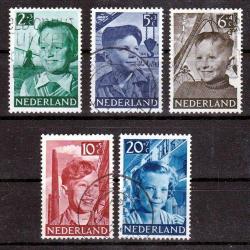 A.2289 1951  ÇOCUK YARDIMI DAMGALI TAM SERİ HOLLANDA