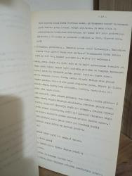 Yüzyüze (Başbaşa) oyun, 2 perde = na yediniye sa fsemi / Aleksander Gelman | Teksir Sahne Metni (Daktilo) | Devlet Tiyatrosu Dramaturgi Bürosu 1984