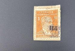 Türk Pulu - Turkish Stamp - Mektup Zarfından Kesilmiş / Postadan Geçmiş Pul Filateli -  DAMGALI - ATATÜRK TEMALI PUL, 3 KURUŞ- Türkiye Cumhuriyeti - NOSTALJİK DOĞUM GÜNÜ HEDİYESİ
