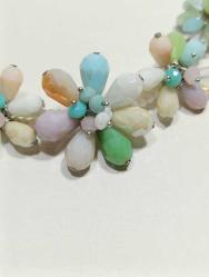 K59-----CAM BONCUK ÇİÇEK DESENLİ KOLYE