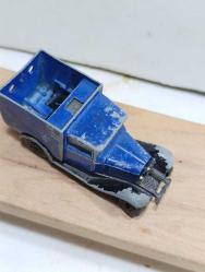 O15----Matchbox Model A Ford, 1979 oyuncak araba--YORGUN