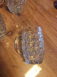 Altı adet kalın ağır sıfır vitrin ürünü eski bira bardağı