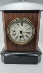 SAAT, 18. Y.YIL OSMANLI CEVİZ KÖKÜ KASALI ''TEMPUS FUGİT' KONSOL SAATİ . ÇALIŞIR VAZİYETTE  240