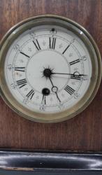 SAAT, 18. Y.YIL OSMANLI CEVİZ KÖKÜ KASALI ''TEMPUS FUGİT' KONSOL SAATİ . ÇALIŞIR VAZİYETTE  240