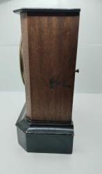 SAAT, 18. Y.YIL OSMANLI CEVİZ KÖKÜ KASALI ''TEMPUS FUGİT' KONSOL SAATİ . ÇALIŞIR VAZİYETTE  240