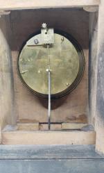 SAAT, 18. Y.YIL OSMANLI CEVİZ KÖKÜ KASALI ''TEMPUS FUGİT' KONSOL SAATİ . ÇALIŞIR VAZİYETTE  240