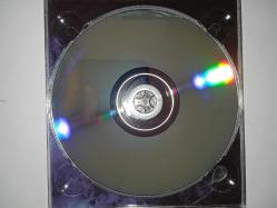 Cd + Dvd Ogün Sanlısoy korkma 07 albümü. Hayko Cepkin ile düet. Orijinal. 2 Disk. Cd 10 üzerinden 9.9 Dvd 10/9.5 Sorunsuz çalışıyor. koleksiyonluk