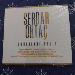 Serdar Ortaç şarkıları vol 1 cd ambalajında demet akalın ziynet Sali Bengü ece seçkin Merve Özbek İlyas yalcintas