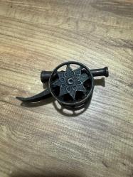 Antika Mini  Dekoratif Pirinç Masa Üstü Topu  Boy 13 cm Yükseklik 5,5 cm