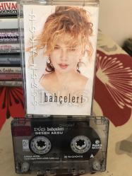 SEZEN AKSU - DÜŞ BAHÇELERİ - 96 YAPIM YERLİ ÜRETİM KASET