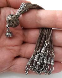 OSMANLI DÖNEMİ ANTİK MUHTEŞEM GÜMÜŞ MÜTHİŞ KAKMA MOTİF İŞLEMELİ SARAYSAL TESPİH PÜSKÜLÜ 1RRR1A1A1 PEK ÇIKMAZ