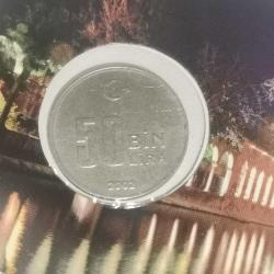 TÜRKİYE   2002     50  BİN  LİRA     ÖZEL KAPAMASINDA