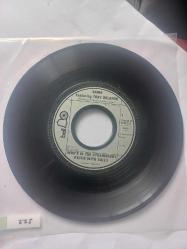 Dawn featuring Tony Orlando. A Yüzü Şarkısı: 