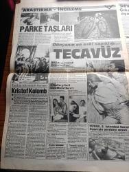 Gölge Adam Gazetesi - Turkish Newspaper - 21 28 Eylül 1992 - çıkarcı milletvekilleri ayağınızı denk alın - korkusuz bakan Cavit Çağlar yazan Nur Pınar - para krizi Türkiye'yi de peşinden sürüklüyor - en düşük asgari ücret bizde - Avrupa'nın alacağı karar Türkiye'yi nasıl etkiler - ordinaryus Lefter Küçükandonyadis 4 büyükleri uyardı dikkat kupalardan elenebiliriz - Mandela'dan zeytin dalı - tedavisi olmayan M.S. hastalığını yenen Ayşe İyison ve mucize diyeti - Beatrice Dalle sıradışı bir kişiliğe sahip Fotoğrafı - Yonca Evcimik fotoğraf - Lale Mansur filme katkısı olmayan yatak sahnesinde oynamam - dünyanın en eski sapıklığı tecavüz - tarihin tek yararlı korsanı Kristof Kolomb - İsrail başbakanı İzak Rabin Almanya'da - dedikodu rahatlatıyor ama - test erkeklerin idealindeki kadın mısınız - Botev'i tek başına yıkan Sakaryalı Türkiye'nin gözdesi kralların Kralı Aykut Kocaman Fotoğrafı - Galatasaray'da yeni dönem - kupada tur 180 dakikadır - Trabzonsporlu Ünal Karaman profesyonel değilim