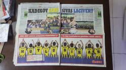 SABAH GAZETESİ - 23 MAYIS 2011 - FENERBAHÇE ŞAMPİYON ''ÇILGIN ŞAMPİYON'' - ALEX DE SOUZA - MEHMET BARLAS, YAVUZ DONAT, TRABZONSPOR - NURİ BİLGE CEYLAN'A CANNES'DAN ÖDÜL - PİLOT, BÜYÜK BİR FACİAYI ÖNLEDİ - DEPREMZEDENİN HUKUK ZAFERİ - PAKİSTAN'DA HAPİS TÜRK KADINI - HER ŞEY AIDS İÇİN - ARNOLD SCHWARZENEGGER'IN GAYRİMEŞRU İKİ ÇOCUĞU VAR - LEMAN SAM ve KIZI BİRLİKTE SAHNE ALDI - HAŞMET BABAOĞLU - DÜNYANIN 14 YENİ KAŞİFİNDEN BİRİ TÜRK, DOÇENT DR. ÇAĞAN HAKKI ŞEKERCİOĞLU - REFİK ERDURAN - ''METHİNE DİLLER KISIR'' DENİLEN DİVRİĞİ ULU CAMİ KORUMASIZ! - ERDAL ŞAFAK - ROMA LAHTİNİ YEMLİK YAPTILAR - ENGİN ARDIÇ - IRAK'IN İBOSU BARIŞ ELÇİSİ OLARAK DÖNDÜ - HYUNDAİ'NİN DEV YATIRIMI SON VİRAJDA - UFUK SANDIK - KİA DA TÜRKİYE'Yİ YATIRIM RANDIMANINA ALDI - İSKENDER GÜNEN - MURAT ÖZBOSTAN - LEVENT TÜZEMEN - METİN TEKİN - GÜRCAN BİLGİÇ - AHMET ÇAKAR - RIDVAN DİLMEN - TOPLAM 20 SAYFA, İÇ SAYFALARI EKSİK. SPOR SAYFALARI TAM, EKSİKSİZ