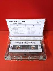 İBRAHİM TATLISES * GÜLÜM BENİM  / GÜLÜMSE BİRAZ  /  1985 YILI ORJİNAL BASIM   -  Kaset  Cok temiz sıfır  kondisyondadır. tek kusuru açılır kapanır yaprağı yoktur