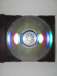 CD Michael Jackson Dangerous albümü. Orijinal. Avusturya dönem baskı. Kartonet 10/9. Cd de dinlemeyi etkilemeyen çizikler var, sorunsuz çalışıyor.