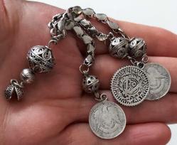 OSMANLI DÖNEMİ ANTİK MUHTEŞEM GÜMÜŞ MÜTHİŞ MOTİF İŞLEMELİ SARAYSAL TESPİH PÜSKÜLÜ OÖU1AA PEK ÇIKMAZ