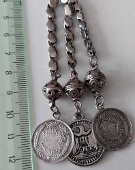 OSMANLI DÖNEMİ ANTİK MUHTEŞEM GÜMÜŞ MÜTHİŞ MOTİF İŞLEMELİ SARAYSAL TESPİH PÜSKÜLÜ OÖU1AA PEK ÇIKMAZ