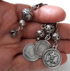 OSMANLI DÖNEMİ ANTİK MUHTEŞEM GÜMÜŞ MÜTHİŞ MOTİF İŞLEMELİ SARAYSAL TESPİH PÜSKÜLÜ OÖU1AA PEK ÇIKMAZ