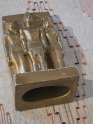 Nadir Antik Mısır Menkaure Üçlüsü Heykeli – Firavun, Hathor ve Kraliçe Altın Antik Eser SERAMİK BİBLO