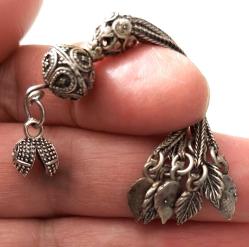 OSMANLI DÖNEMİ ANTİK MUHTEŞEM GÜMÜŞ MÜTHİŞ MOTİF İŞLEMELİ SARAYSAL TESPİH PÜSKÜLÜ 2P1T1R1 PEK ÇIKMAZ