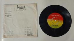 ORHAN GENCEBAY * BİR TESELLİ VER * YORGUN GÖZLER * 45LİK PLAK