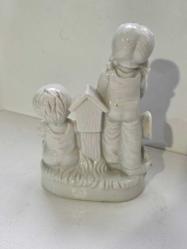 AVRUPA ÜRETİMİ PORSELEN MÜZİSYEN ÇOCUKLAR BİBLO BOY 14 CM BİBLO B DAMGALI