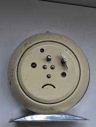 TAVUKLU ORJİNAL SHANGAI KURMALI MASA SAATİ ÇALIŞIR DURUMDA AÇIKLAMAYI OKUYUN