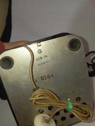 Antika telefon oldukça eskilerden. Yugoslavya imali. bagalit kasa. kırık çatlakları var. sabit hat olmadığı için deneme yapılmadı  Dekorluk olarak resimlerdeki hâliyle satışta  #tdkoleksiyontelefon