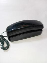 telefon eskilerden. tuşlu  sabit hat olmadığı için deneme yapılmadı. yipranmalari var  Dekorluk olarak resimlerdeki hâliyle satışta  #tdkoleksiyontelefon