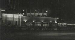 İZMİR ENTERNASYOANL FUARI VE PARAŞÜT KULESİ GECE GÖRÜNÜMÜ NADİR FOTOKART...