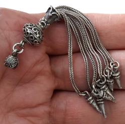 OSMANLI DÖNEMİ ANTİK MUHTEŞEM GÜMÜŞ MÜTHİŞ MOTİF İŞLEMELİ SARAYSAL TESPİH PÜSKÜLÜ 2EE1AA1 PEK ÇIKMAZ