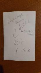 ŞANTÖZ BERRİN BEN'İN ORİJİNAL FOTOĞRAFI - 18 x 12 cm EBADINDA - BERRİN BEN, DEKOLTE GİYSİLERİYLE POZ VERİRKEN ÇEKİLMİŞ BİR KARE