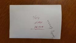 ŞANTÖZ BERRİN BEN'İN ORİJİNAL FOTOĞRAFI - 18 x 12 cm EBADINDA - BERRİN BEN, GÜLÜMSEYEREK KADRAJA POZ VERİRKEN ÇEKİLMİŞ BİR KARE